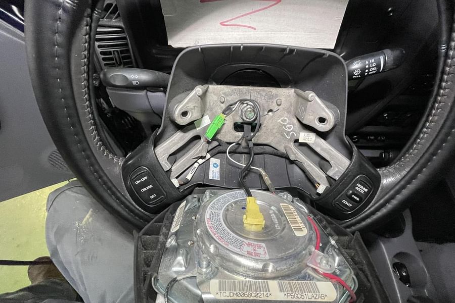 car airbag assembly